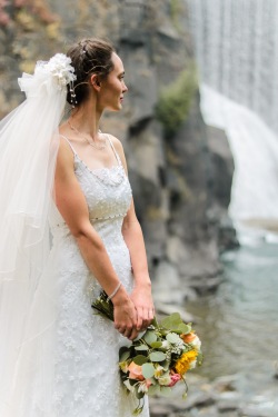 Sally-Ann Taylor, Photographer | CRESTON Wedding | Canadian Wedding Photographer